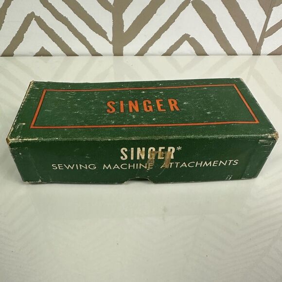 Vintage Singer Sewing Machine Attachments #160481 - Picture 6 of 8